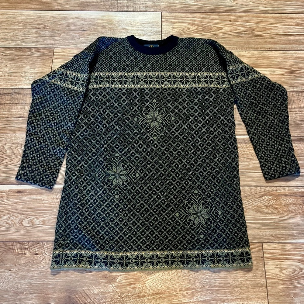 Skjæveland Norwegian Wool Knit Sweater Unisex size large